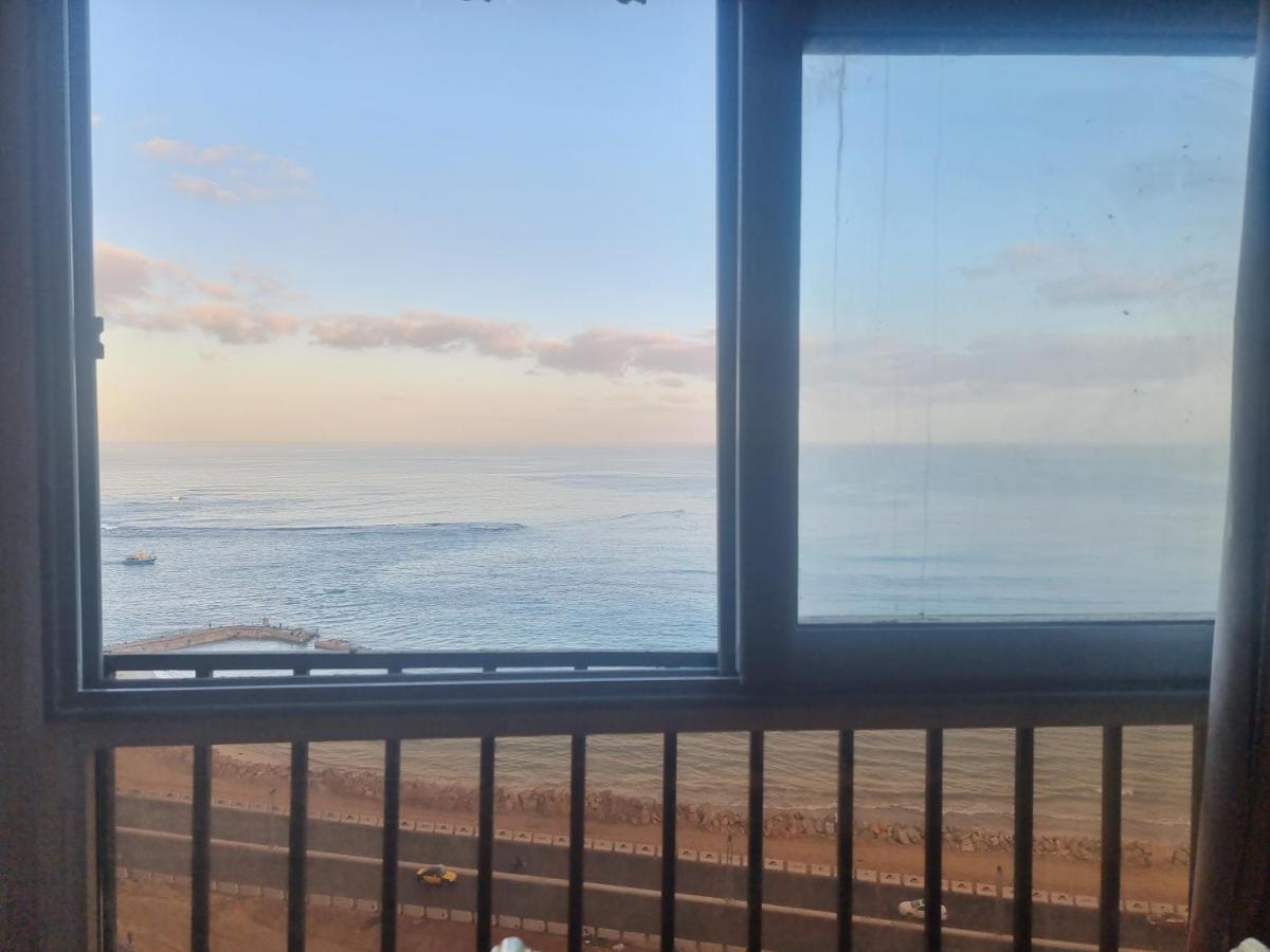 Panoramic Sea View Zamzm Flat Miami Family شقة فندقية زمزم بانورما بشاطئ ميامي - الاسكندرية صف اول مباشر علي بحر - عائلات فقط Alexandria Luaran gambar